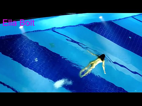 ❤️ මට නැරඹීම නැවැත්විය නොහැක, තරුණ රන්වන්තිය ELLA BOLT නිවාඩු නිකේතනයේ තටාකයේ නිරුවතින් පිහිනීමට හසු විය ❌ සුපිරි ලිංගික අසභ්ය si.xxxtun.ru ☑